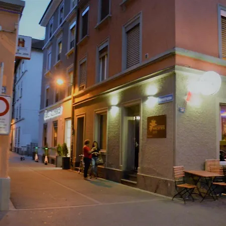 Self Check-in Kernhof Langstrasse 3* زيورخ