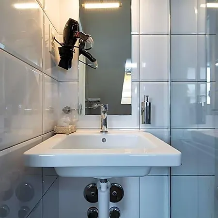 Kernhof Self Check-in Hotel