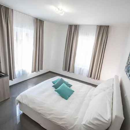 Kernhof Self Check-in Hotell 3*